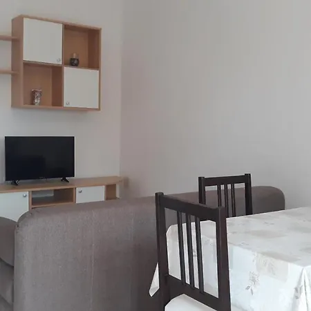Apartment 7420a *